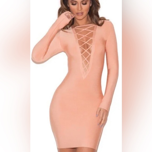 House of CB Peach Pink Lace Front Reyna Bandage Mini Dress Size Small - Picture 1 of 8